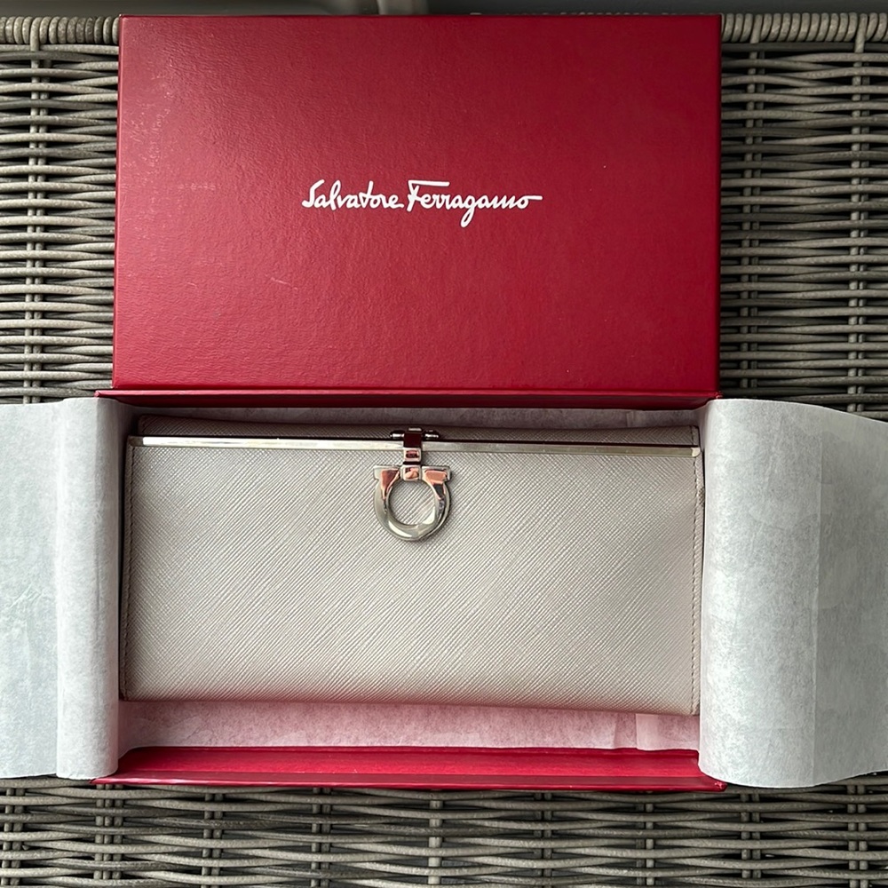 Salvatore Ferragamo continental wallet